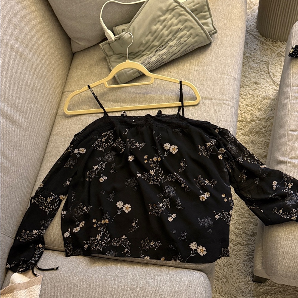 lovestitch Black Floral Off-the-Shoulder Blouse with Straps